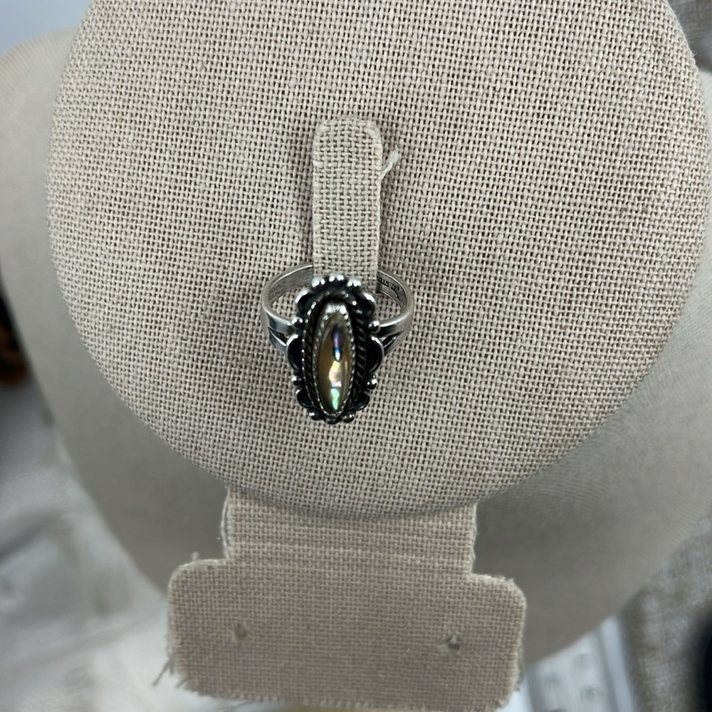 🌵 Vintage Sterling Silver Navajo-Style Abalone Ring - Size 5 - Picture 9 of 13